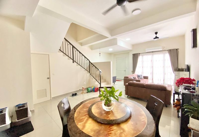 Monet Springtime @ Sunsuria City