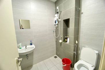 Monet Springtime @ Sunsuria City