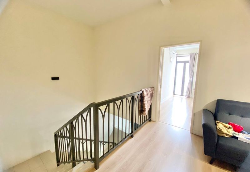 Monet Springtime @ Sunsuria City