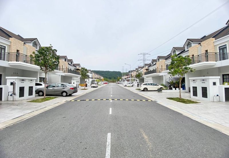 Monet Springtime @ Sunsuria City