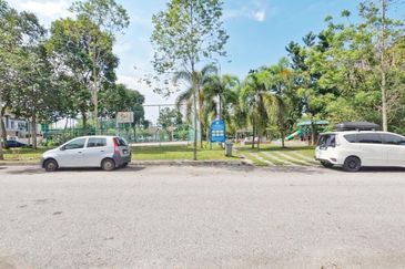 NILAI IMPIAN (LAMAN ORKID)