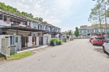 NILAI IMPIAN (LAMAN ORKID)