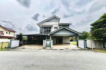 Bandar Baru Salak Tinggi