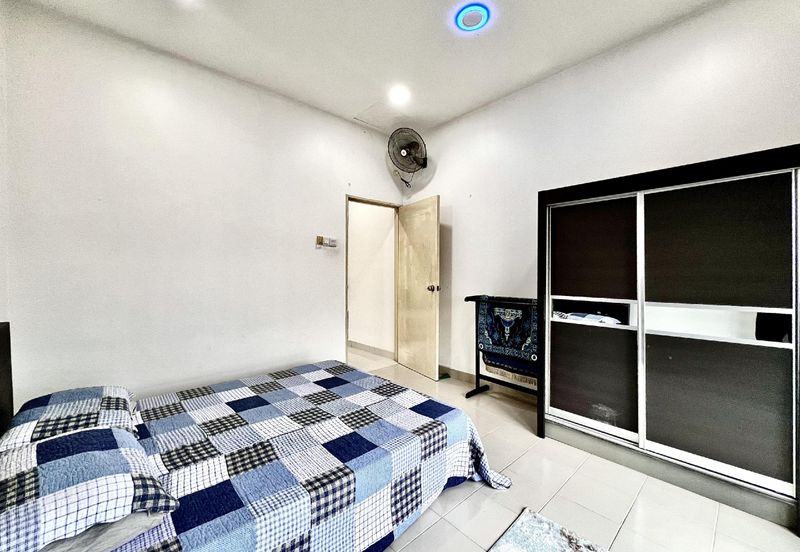 Bandar Baru Salak Tinggi