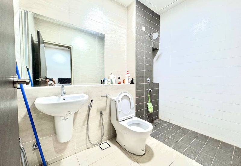 Serenia Adiva @ Serenia City