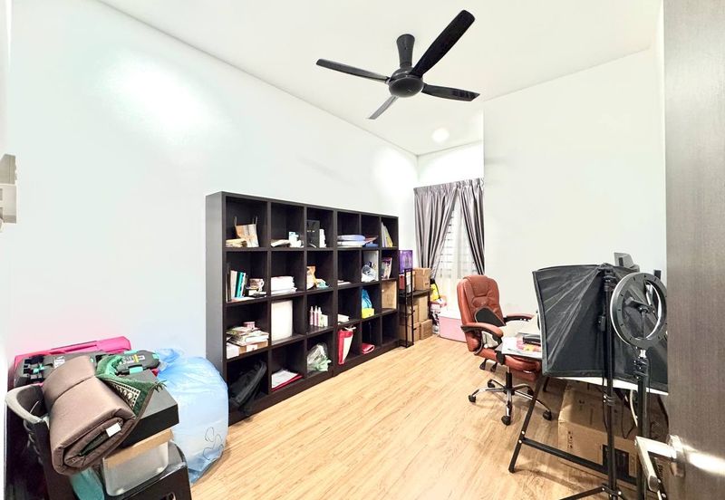 Serenia Adiva @ Serenia City