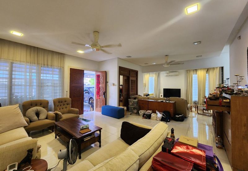 USJ Avenue @ USJ Heights