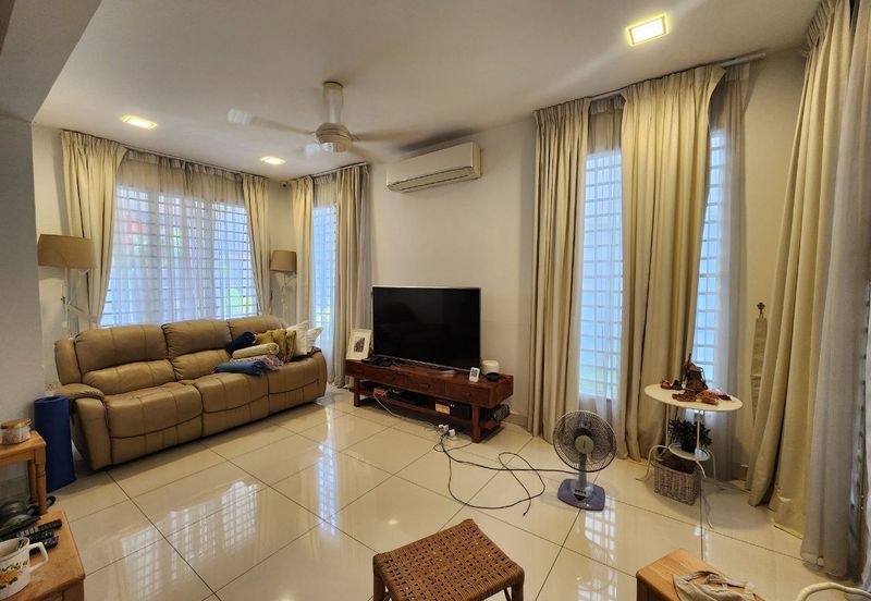 USJ Avenue @ USJ Heights