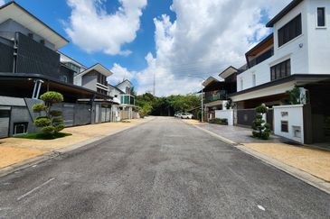 USJ Avenue @ USJ Heights