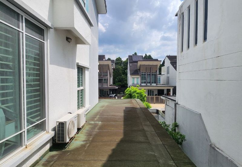 USJ Avenue @ USJ Heights