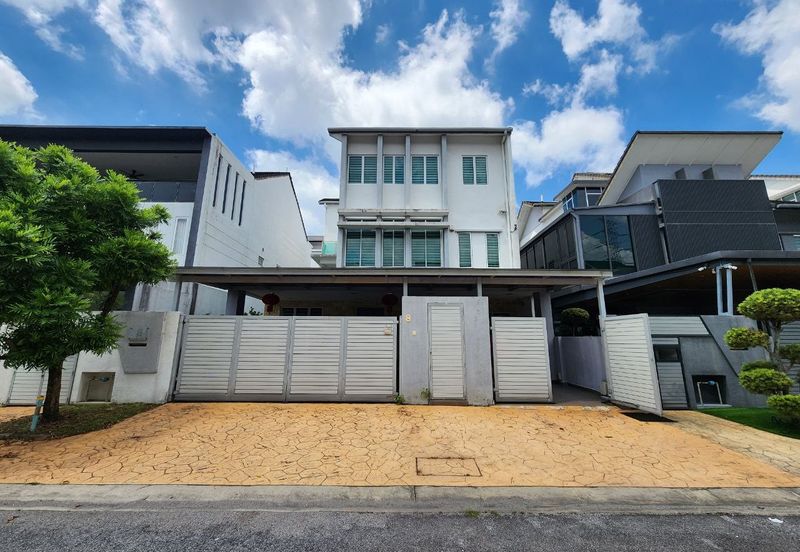 USJ Avenue @ USJ Heights