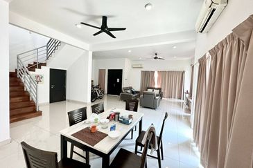 Perdana Lakeview East