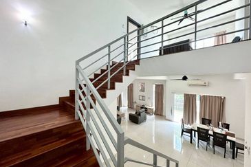 Perdana Lakeview East