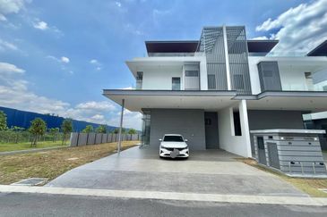 Broadleaf Residences, Hometree