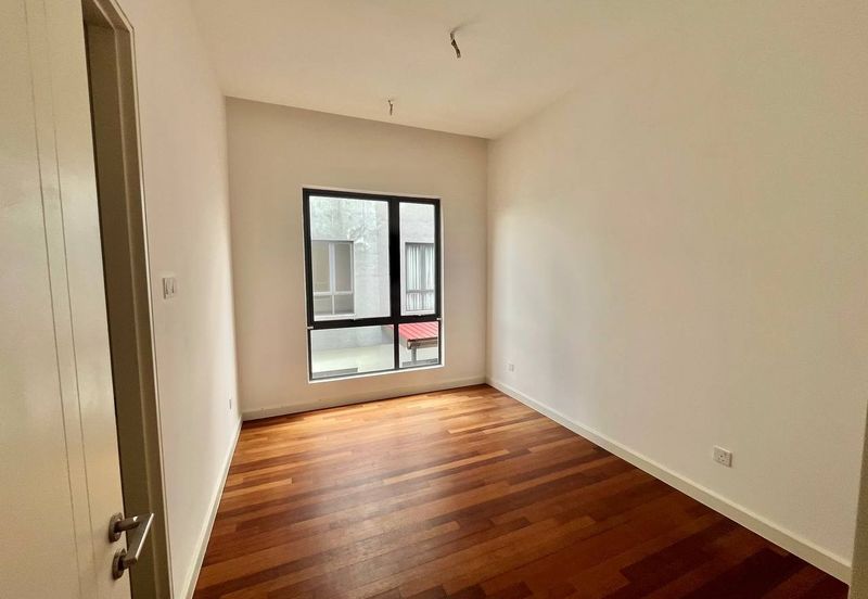 Broadleaf Residences, Hometree