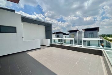 Broadleaf Residences, Hometree