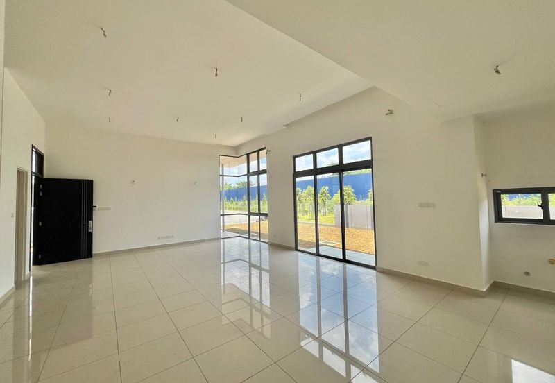 Broadleaf Residences, Hometree