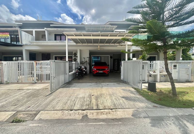 Evira @ Warisan Puteri