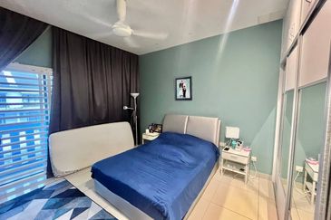 Evira @ Warisan Puteri