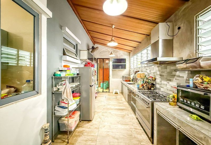 Bangi Lakehill Villas