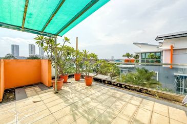 Bangi Lakehill Villas