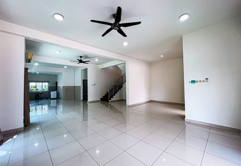 Perdana Lakeview East