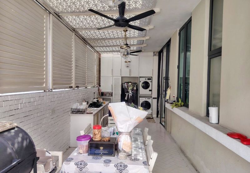 Lukisan @ Alam Impian