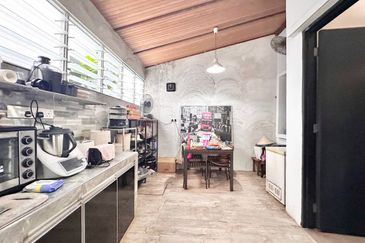 Bangi Lakehill Villas