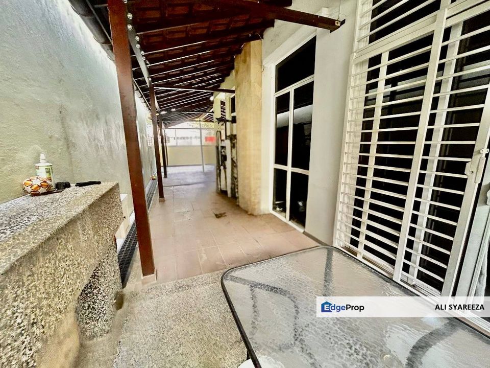 Seksyen 4 Shah Alam 3 storey zero lot bungalow house for sale, Selangor, Shah Alam