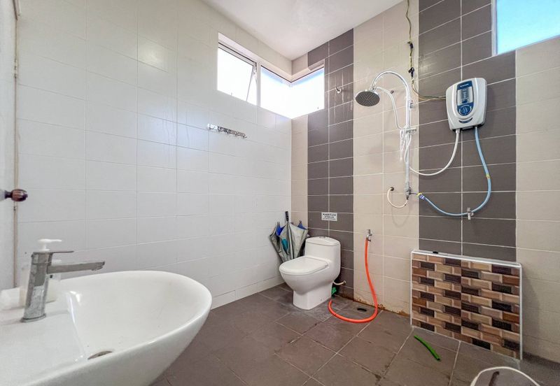 Bandar Baru Salak Tinggi