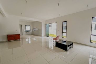 Casablanca 1 @ Alam Impian