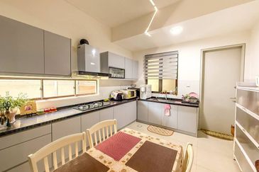 Casablanca 1 @ Alam Impian