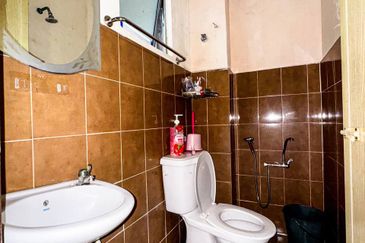 Bandar Baru Salak Tinggi