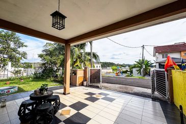 Bandar Baru Salak Tinggi