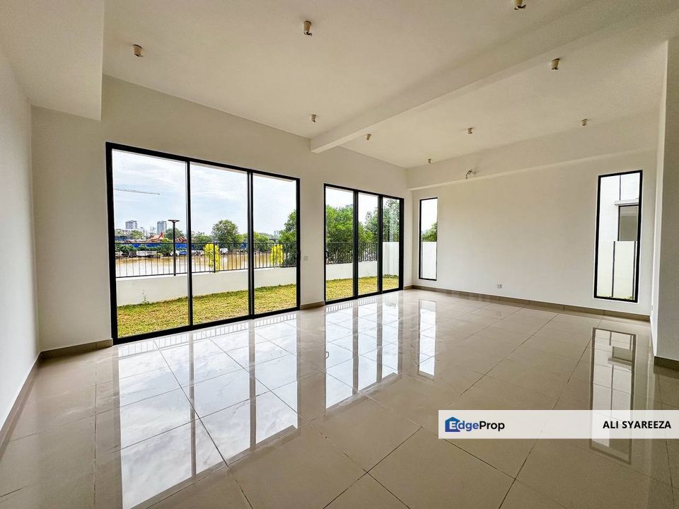 Sejati Lakeside 2 Cyberjaya double Storey Semi Detached house for sale, Selangor, Cyberjaya