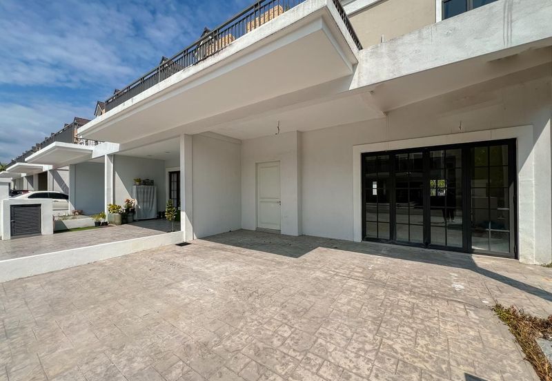 Monet Springtime @ Sunsuria City