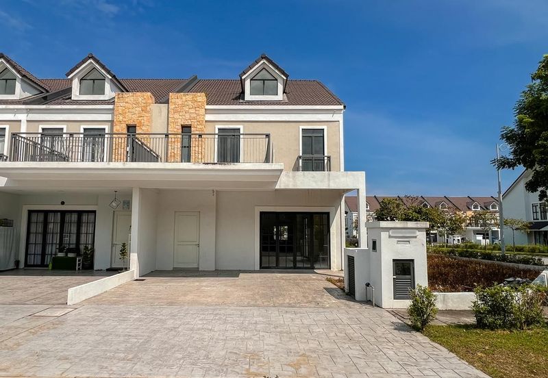 Monet Springtime @ Sunsuria City