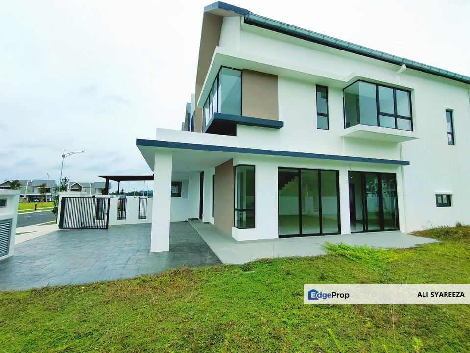 Serenia Aiora Serenia City Dengkil 2 storey terrace house for sale, Selangor, Dengkil