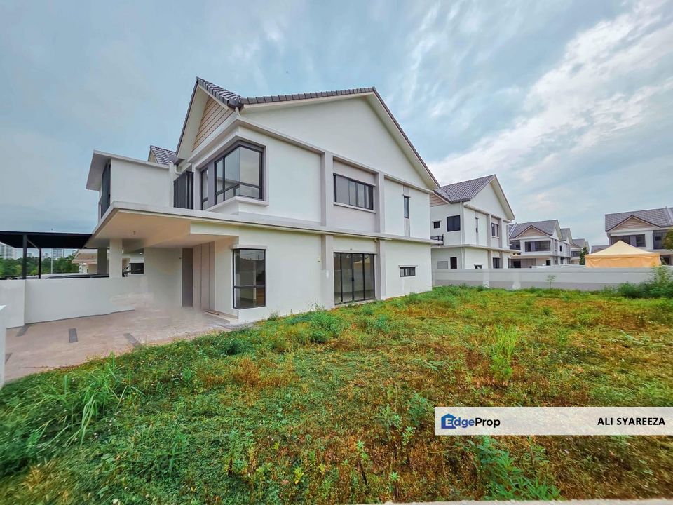 Sejati Lakeside 2 Cyberjaya double Storey Semi Detached house for sale, Selangor, Cyberjaya