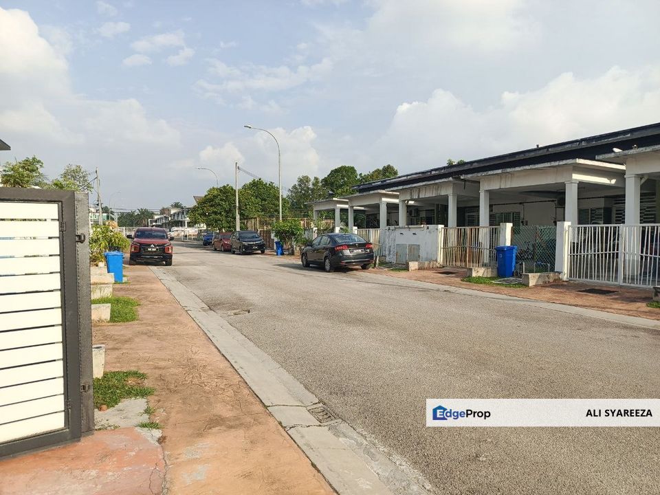 Taman Impian Cahaya Seksyen 30 Shah Alam Double Storey Terrace House for Sale , Selangor, Shah Alam