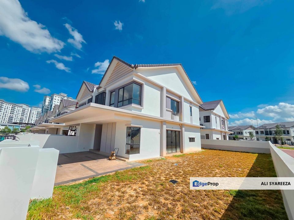 Sejati Lakeside 2 Cyberjaya double Storey Semi Detached house for sale, Selangor, Cyberjaya