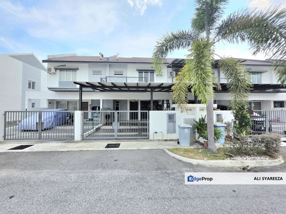Bandar Mahkota Banting Double Storey terrace house for sale , Selangor, Banting