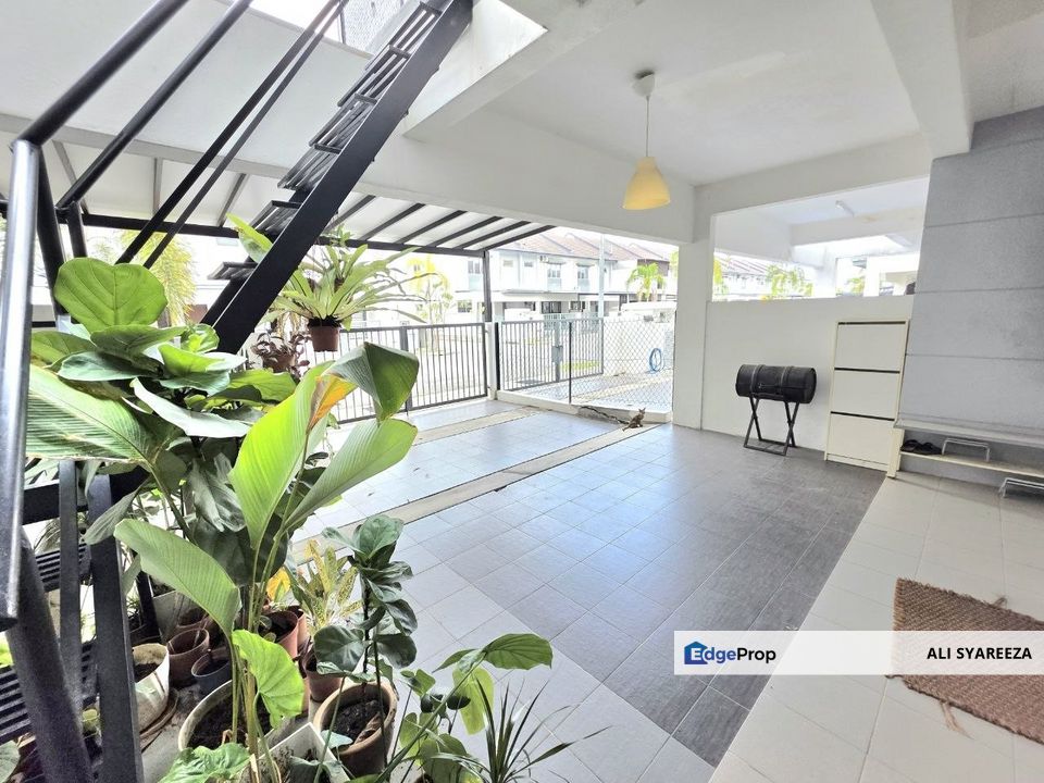 Bandar Mahkota Banting Double Storey terrace house for sale , Selangor, Banting
