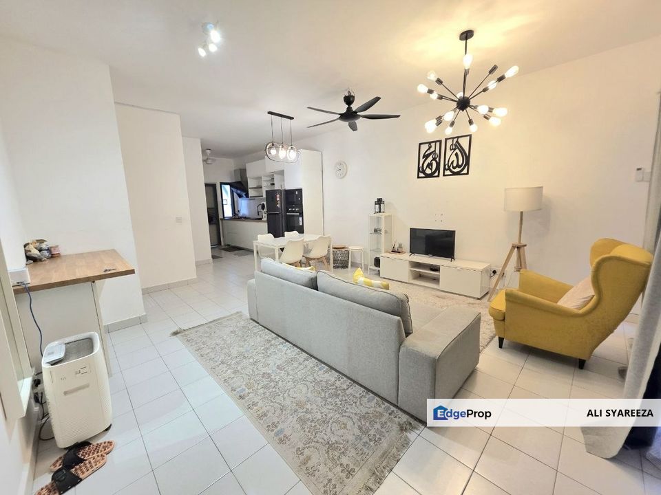 Bandar Mahkota Banting Double Storey terrace house for sale , Selangor, Banting