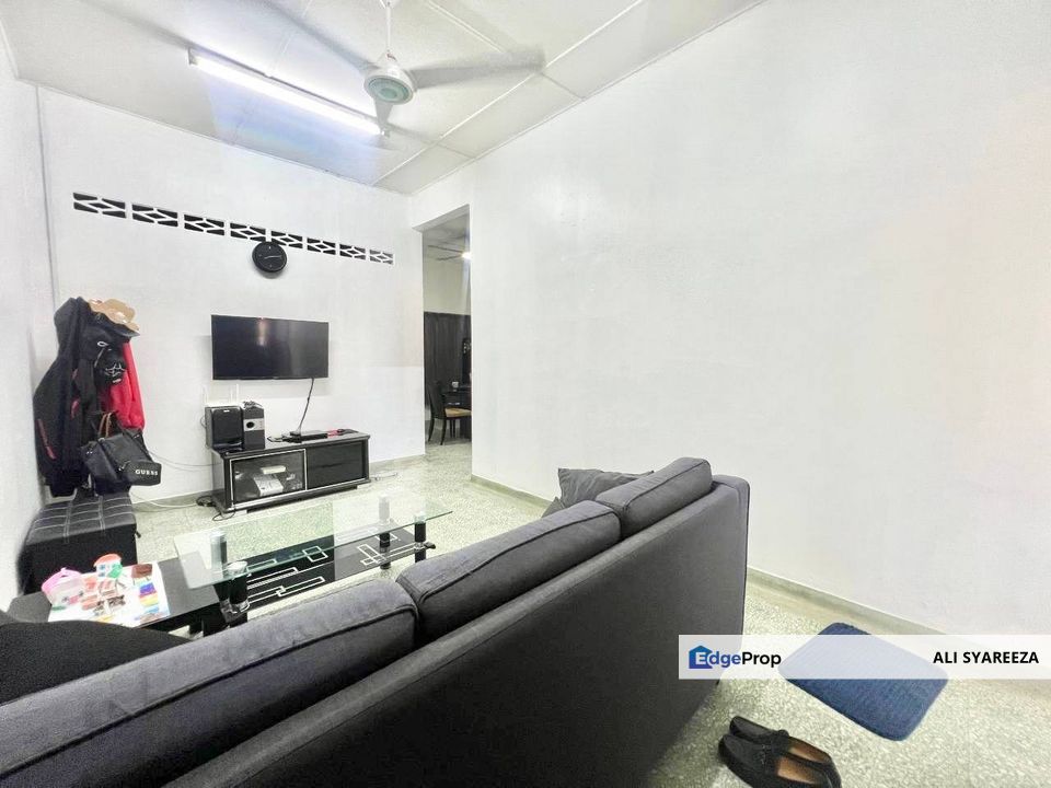 Taman Banting Jaya single storey terrace house for sale, Selangor, Banting