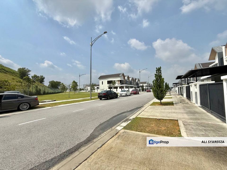 Serenia Aiora Serenia City Dengkil 2 storey terrace house for sale, Selangor, Dengkil