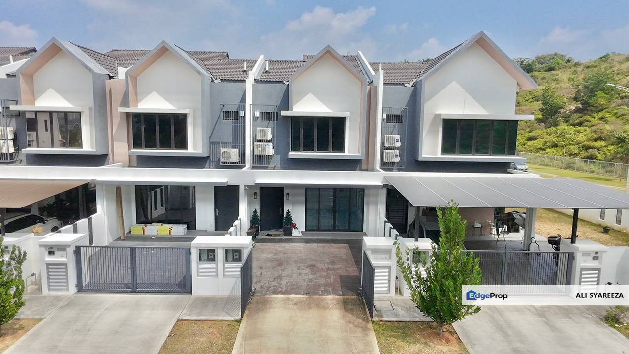 Serenia Aiora Serenia City Dengkil 2 storey terrace house for sale, Selangor, Dengkil