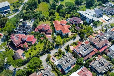 KGSAAS Golf Club, Seksyen 13