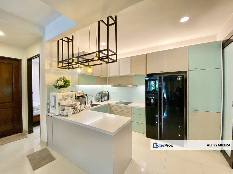 PADANG JAWA Seksyen 16 Shah Alam 2.5 storey terrace for sale, Selangor, Shah Alam