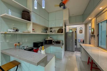 Symphony Hills Schumann